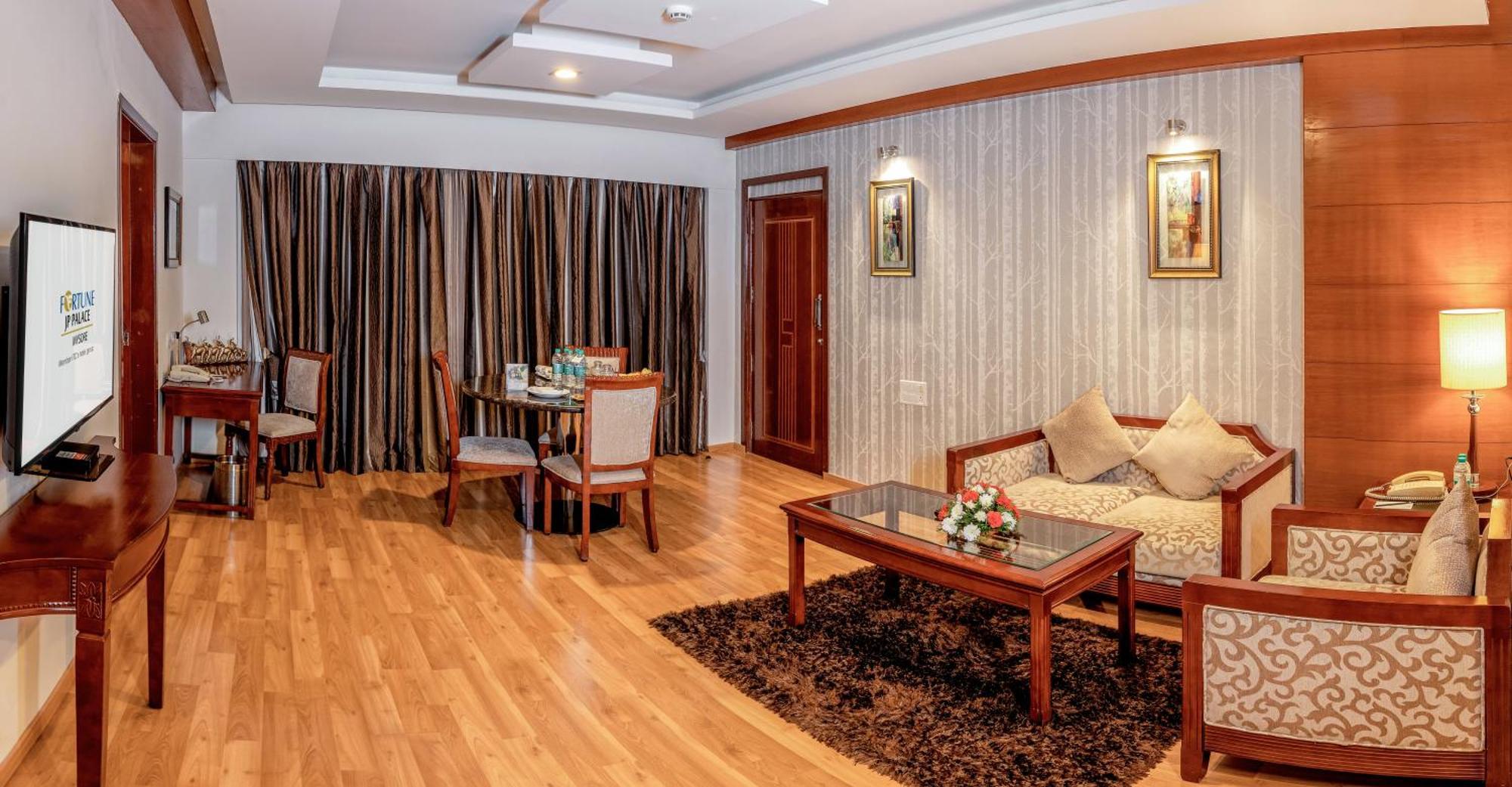 Fortune Jp Palace, Mysore - Member Itc Hotels' Group Exterior foto Suite room at the hotel