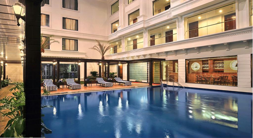 Fortune Jp Palace, Mysore - Member Itc Hotels' Group Exterior foto The pool at the hotel