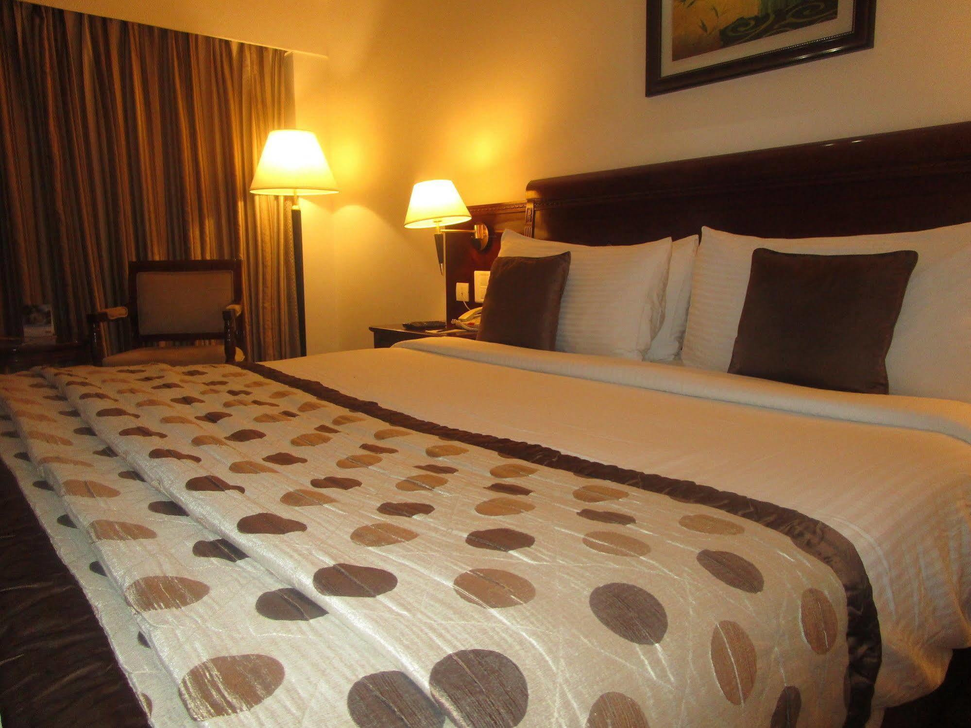 Fortune Jp Palace, Mysore - Member Itc Hotels' Group Exterior foto A room at the hotel